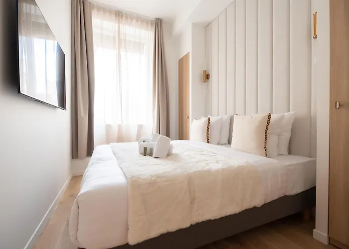 Chic Flat In Center