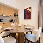 Апартаменты Chic Flat In Center Париж