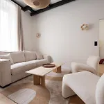 Chic Flat In Center *