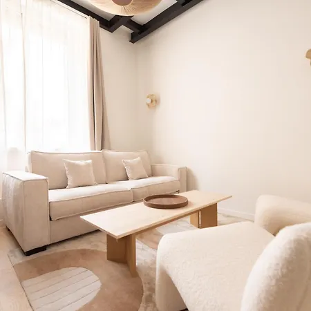 Chic Flat In Center Daire Paris