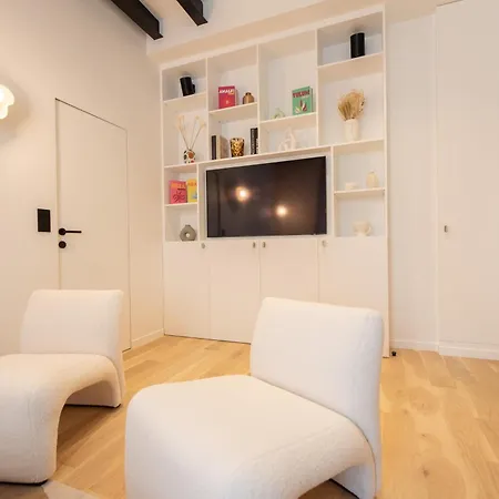 Διαμέρισμα Chic Flat In Center